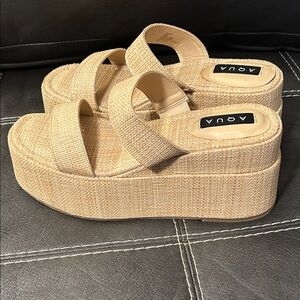 Aqua Maxy Women's Beige Platform Sandals 9.5
